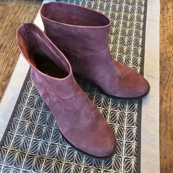 J. Jill Mauve Suede Boots Size 6.5 - Picture 3 of 7